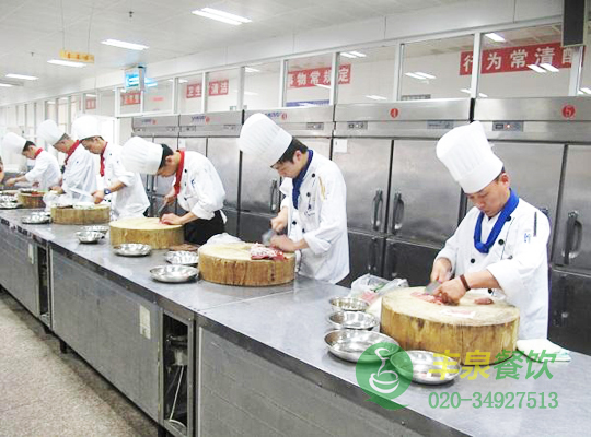 廣州食堂承包商豐泉餐飲 團(tuán)膳餐飲行業(yè)的百?gòu)?qiáng)企業(yè)