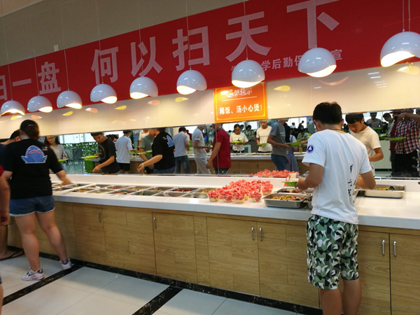 選對食堂承包企業,標準化公司員工餐飲管理